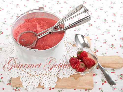 vegan strawberry ice cream